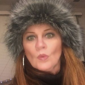 Meet your Posher, Ronna